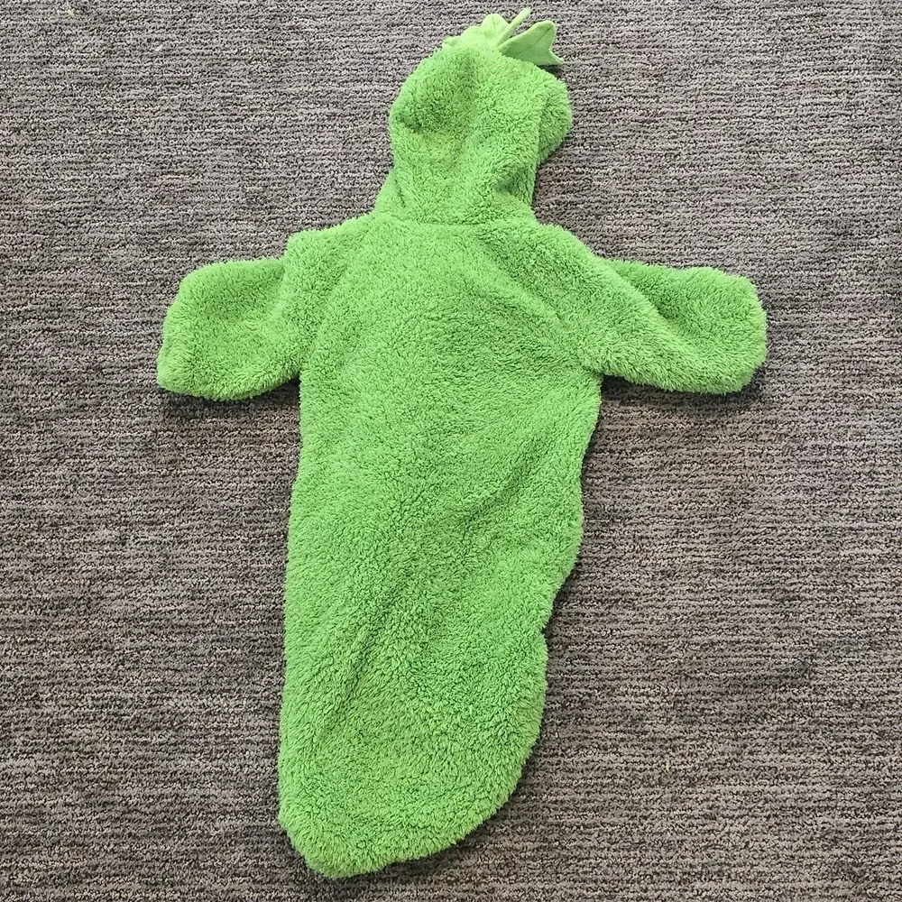 Sz 0-9 Months Baby PEAPOD Peas‎ Halloween Costume bunting infant cozy